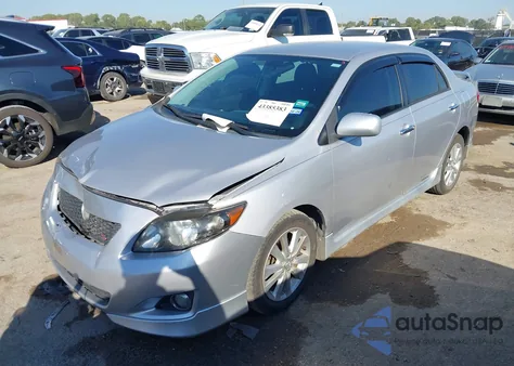 2010 Toyota Corolla S z USA, uszkodzony, nr VIN 2T1BU4EE7AC449417